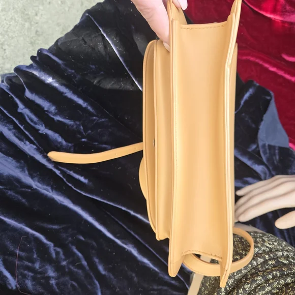 Pixie Mood Vegan Leather Crossbody Bag Tan Camel Flap Adjustable Strap - Picture 9 of 9